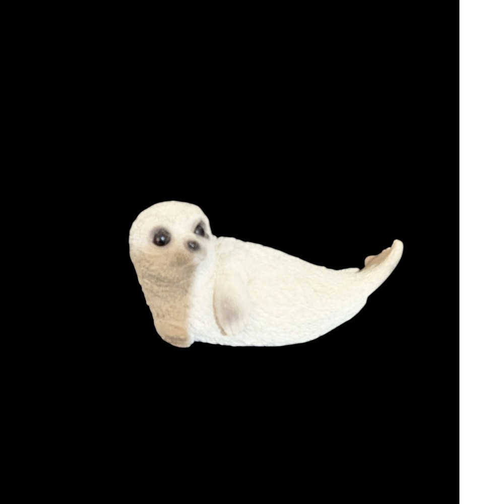 Stone Critters Harp Seal Pup Figurine SC-600 White Realistic Seal Pup 4 Inch